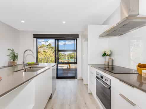 11A Barberry Grove, Maungaraki