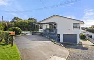34 Main Road, Raglan