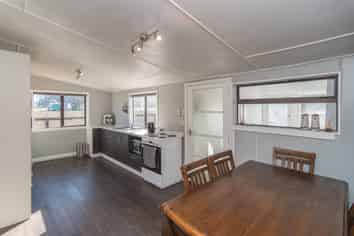 24 Queen Street, Pareora