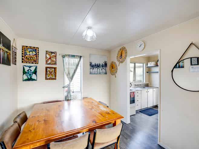 2a Trinity Crescent, Pirimai