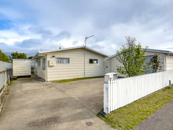 2a Trinity Crescent, Pirimai