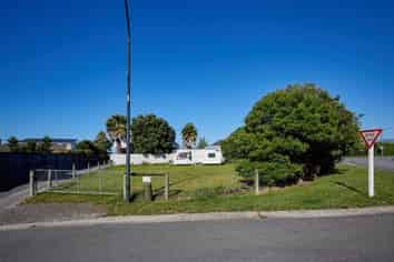 142 South Bay Parade, South Bay