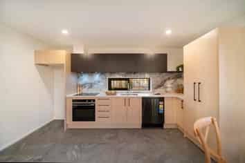 2/490 Cashel Street, Linwood