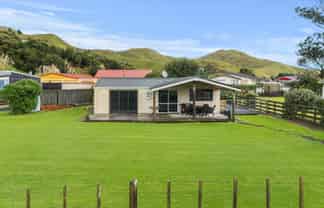 7 Rauparaha Street, Marokopa