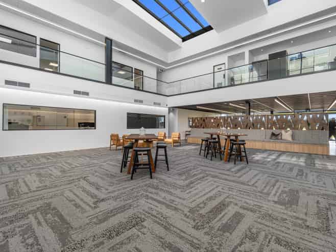 Exceptional office space with 15 car parks