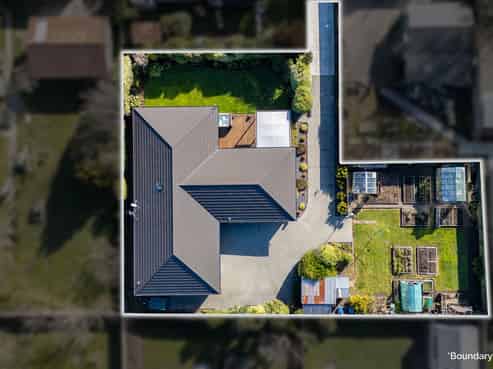 320 Pages Road, Wainoni