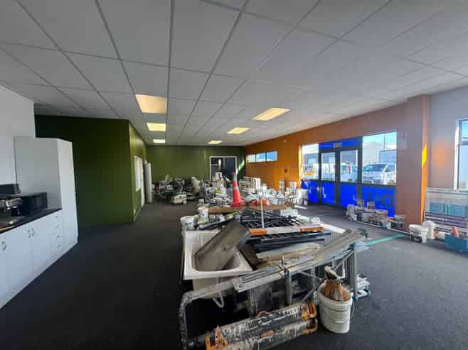 Outstanding Onekawa Showroom