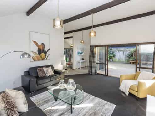 176 Rocking Horse Road, Southshore