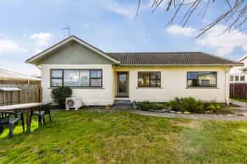 5 Maitland Avenue, Stoke