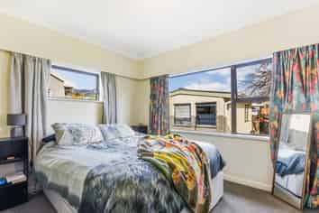 5 Maitland Avenue, Stoke
