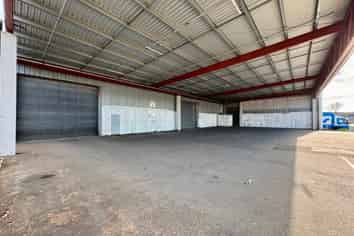 1,465sqm Industrial Warehouse and Yard For Lease