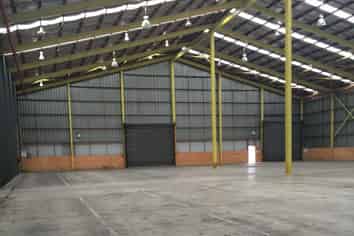 1,465sqm Industrial Warehouse and Yard For Lease