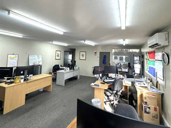 CBRE | 1,082sqm Cost Effective Warehouse