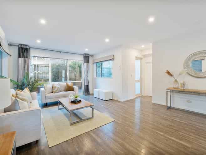 22 Sunshine Boulevard, Sunnyvale