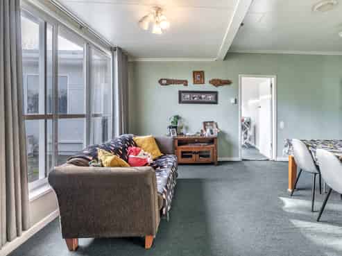 54 Arthur Street, Gladstone