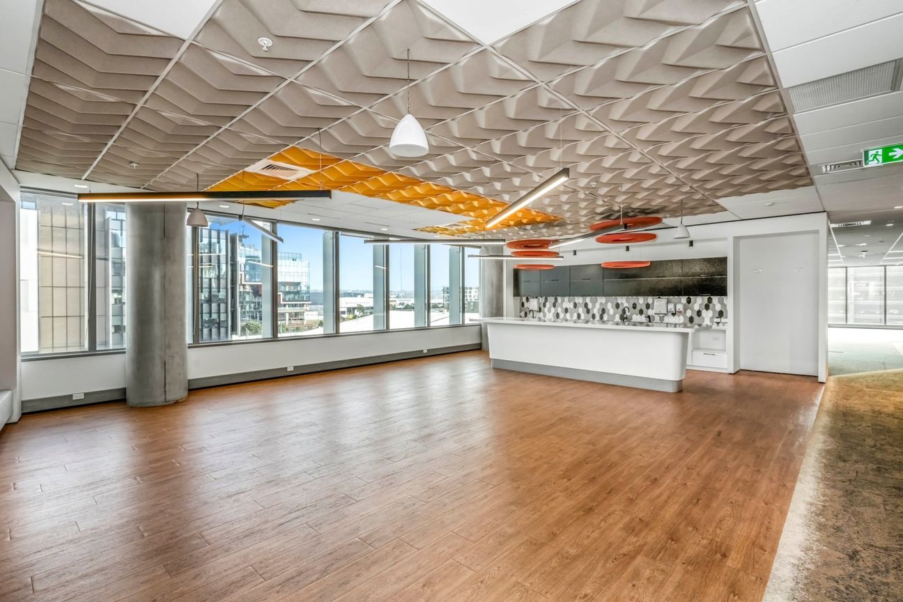 Viaduct full floor - available now - Więcej