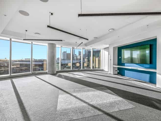 Viaduct full floor - available now