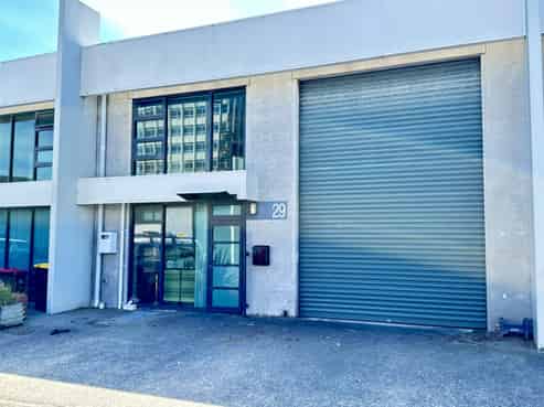 Fully Equipped 230sqm Food-Grade Commercial Unit!