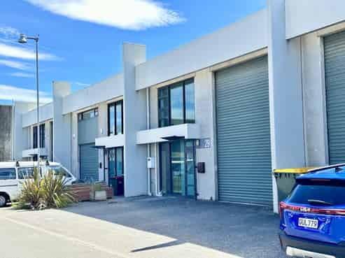 Fully Equipped 230sqm Food-Grade Commercial Unit!