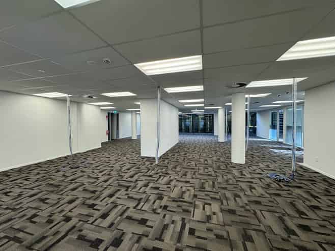 FUNCTIONAL GROUND FLOOR ALBANY OFFICE
