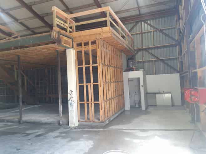 For Lease - Factory/Warehouse in Helensville