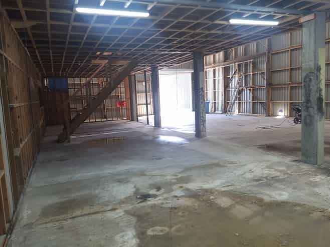 For Lease - Factory/Warehouse in Helensville