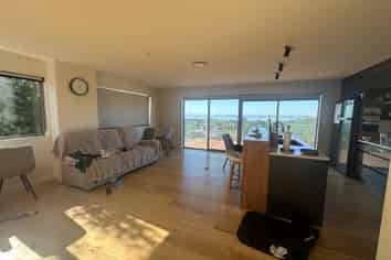 A/501 East Coast Road, Murrays Bay