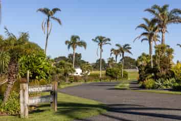 4 Palm View Terrace, Gulf Harbour