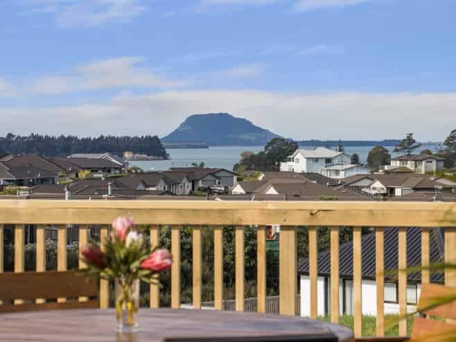 37 Ridge Drive, Omokoroa