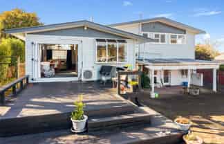 12 Rimuvale Street, Pukehangi