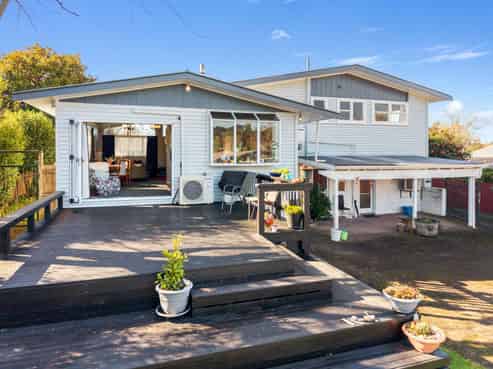 12 Rimuvale Street, Pukehangi