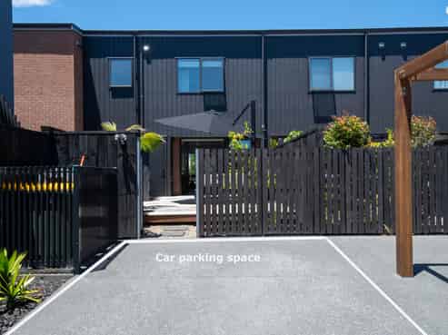 82 Clark Road, Hobsonville