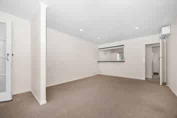 13/145 Bassett Road, Remuera