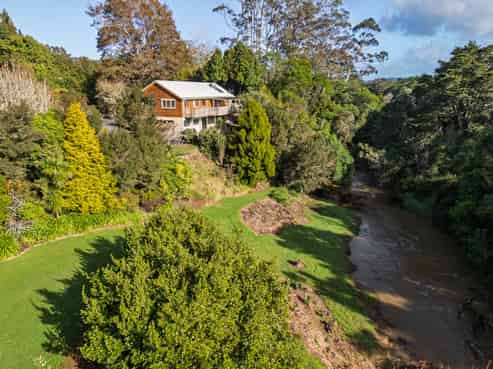 646 Puketona Road, Haruru
