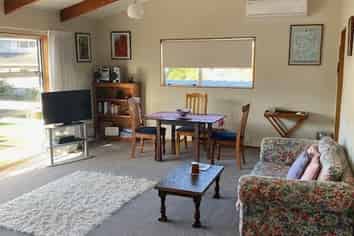 8 Woodward Street, Nukuhau