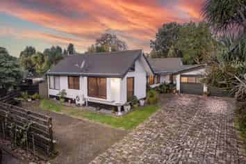 12 Pamir Place, Welcome Bay