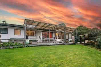 12 Pamir Place, Welcome Bay