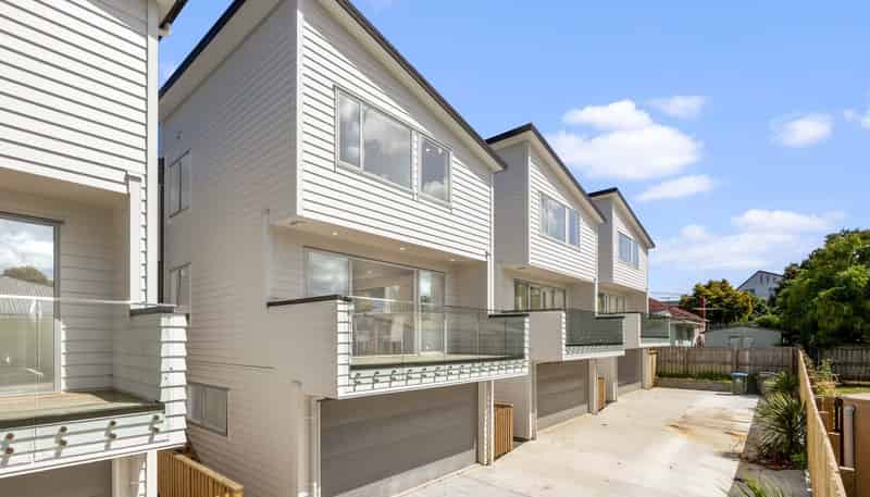 7B Waddell Avenue, Point England