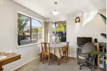 18 Mauger Drive, Heathcote Valley