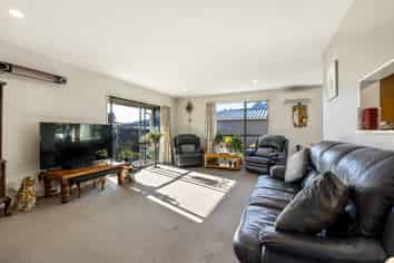 18 Mauger Drive, Heathcote Valley