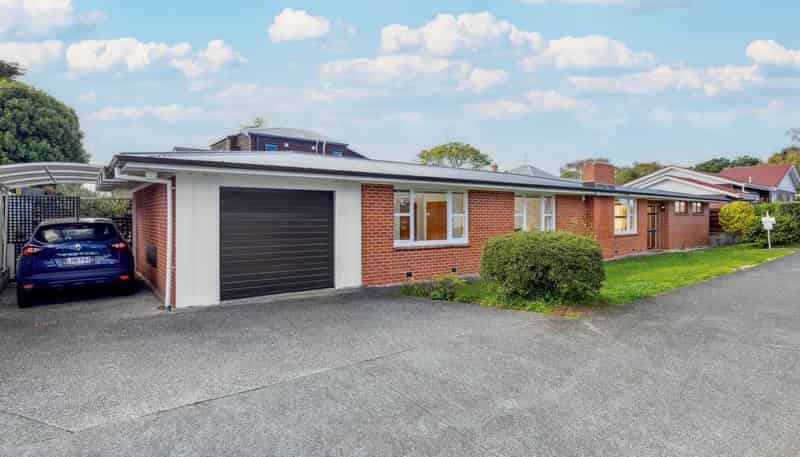 80  Disraeli  Street, Epsom