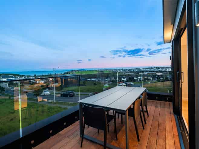 36 Waitai Close, Long Bay