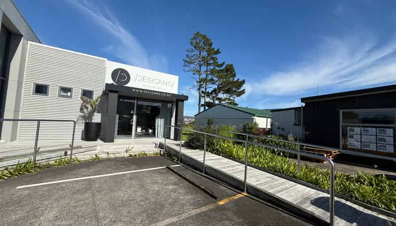 325 Main Road, Kumeu