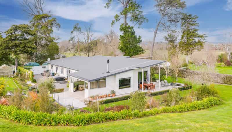 136F Lindsay Road, Waipukurau