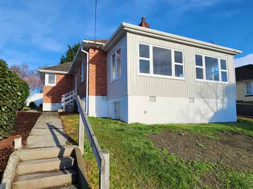 70 Andrew Street, Marchwiel