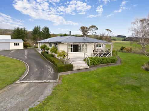 424 Masterton Castlepoint Road, Masterton
