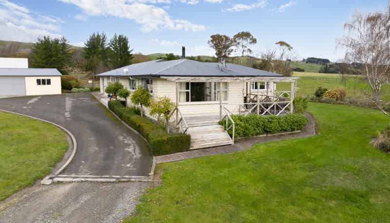 424 Masterton Castlepoint Road, Masterton
