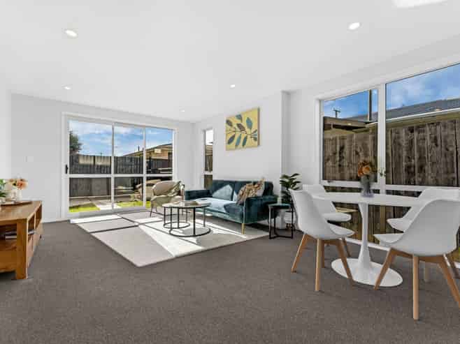 5A and 5B Kerrydale, Manurewa