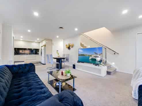 2 Dewan Lane, Papatoetoe