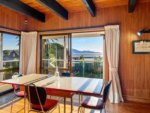 11 Waiheke Street, WAIKANAE BEACH